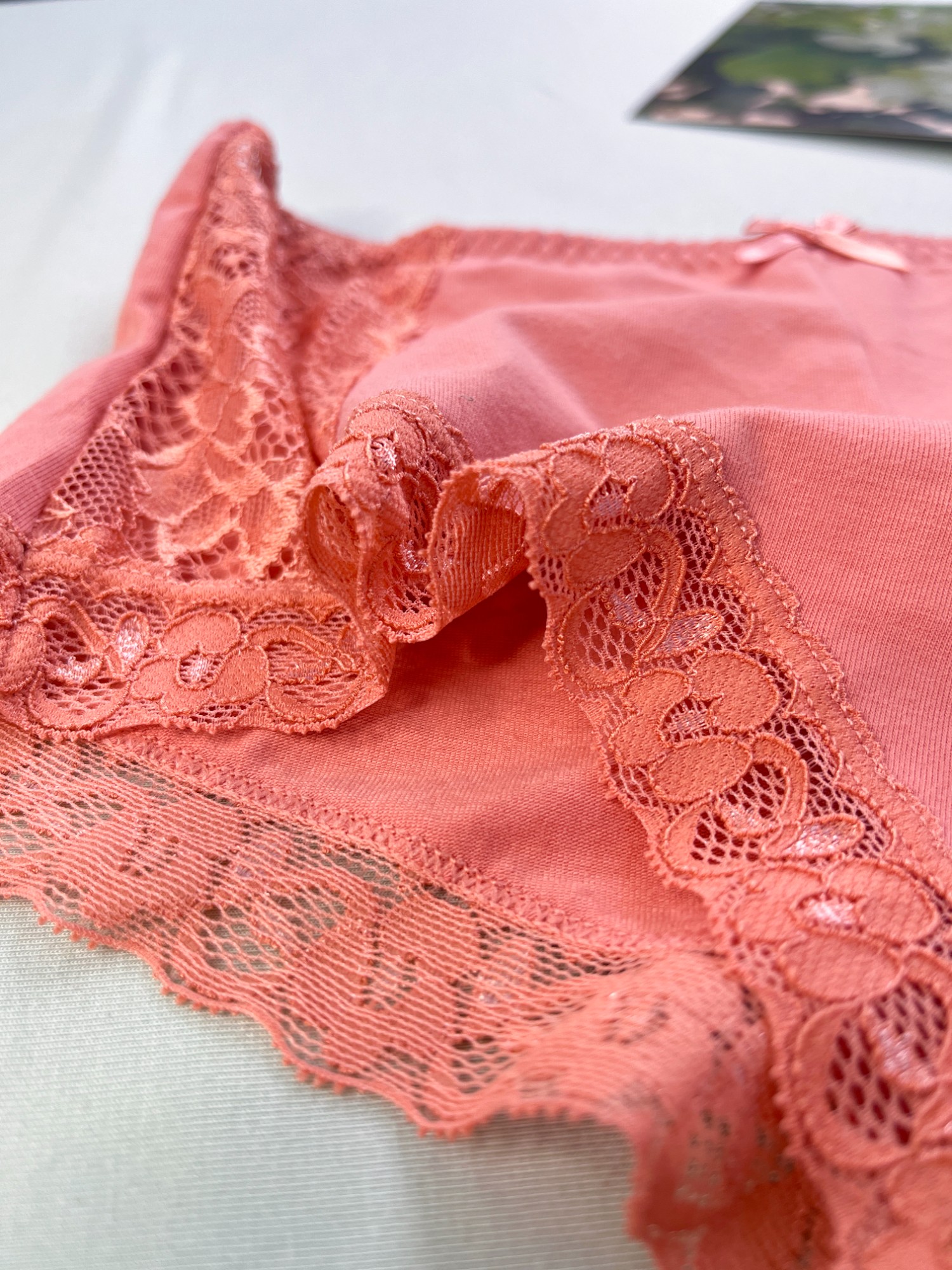Lace women's flat cornered underwear